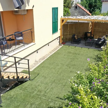 Apartment Harmony Split *